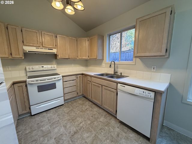 9886 Se 38TH Ave, Milwaukie, OR 97222