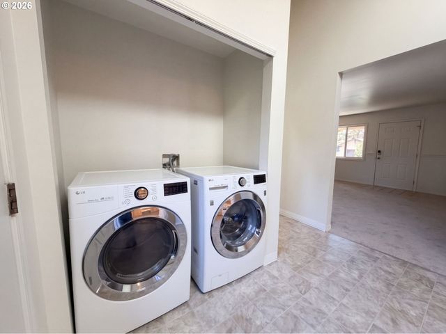 9886 Se 38TH Ave, Milwaukie, OR 97222