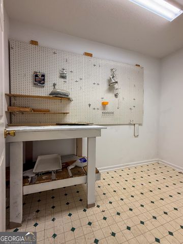 160 Heather Way, Cleveland, GA 30528