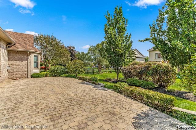 21254 Clayton Drive, Macomb Township, MI 48044