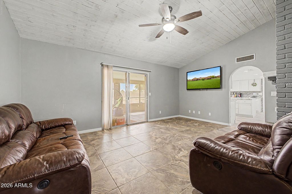 6622 S 66TH Avenue, Laveen, AZ 85339 — photo 5