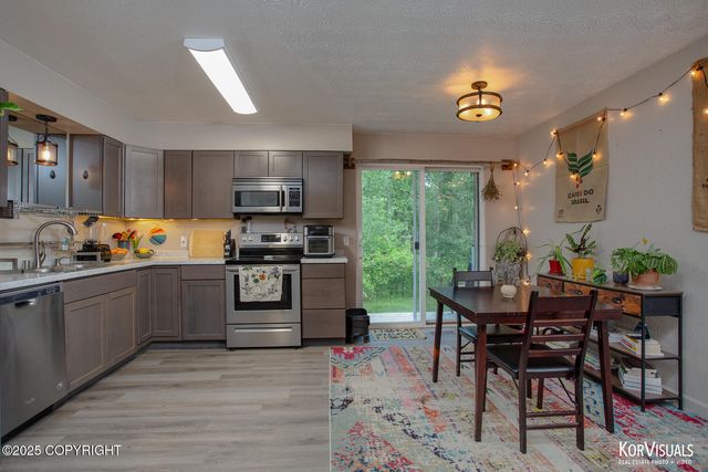 767 N Yakima Street, Wasilla, AK 99654