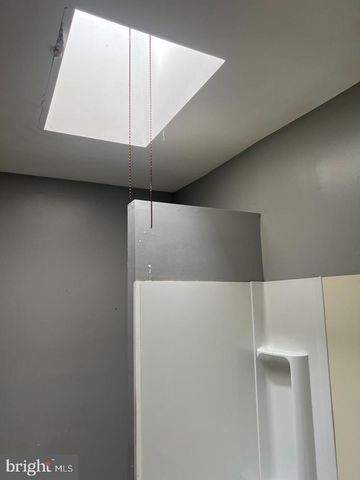 5112 HADFIELD ST, Philadelphia, PA 19143