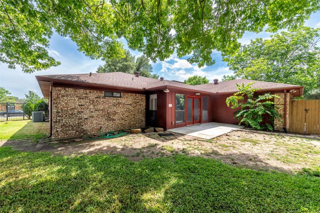 2705 Lawndale Drive, Plano, TX 75023