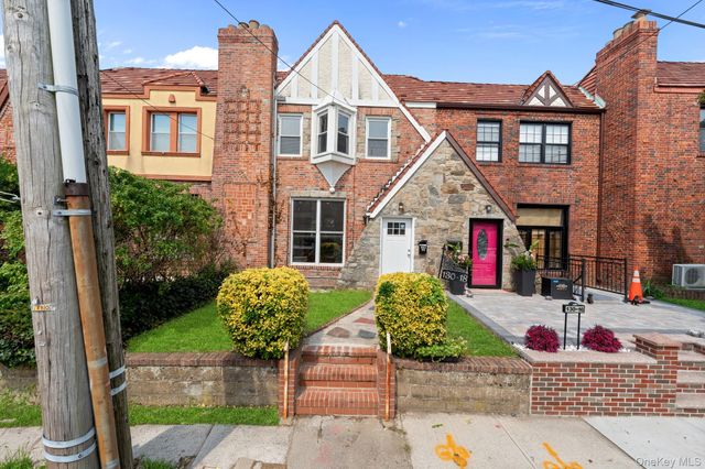 13018 227th Street, Laurelton, NY 11413