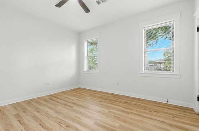 1300 E Maryland Avenue, Sherwood, AR 72120