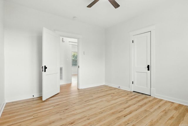 1300 E Maryland Avenue, Sherwood, AR 72120