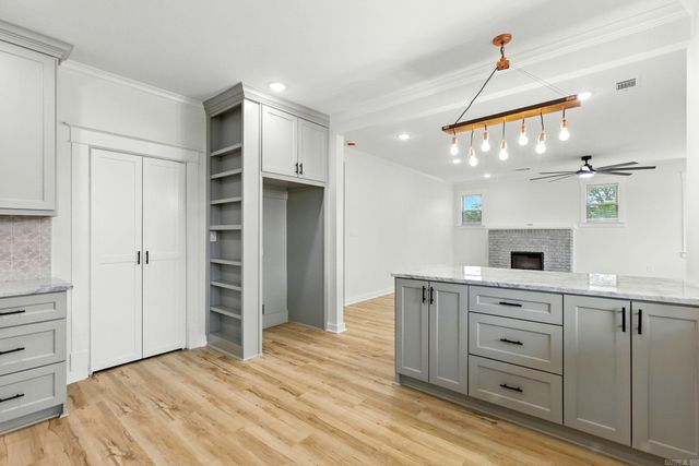 1300 E Maryland Avenue, Sherwood, AR 72120