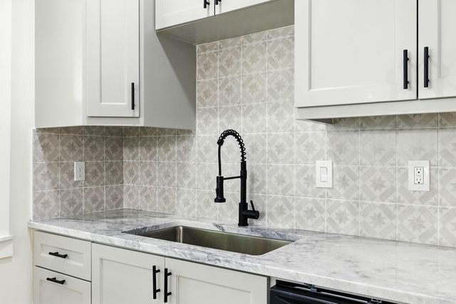 1300 E Maryland Avenue, Sherwood, AR 72120