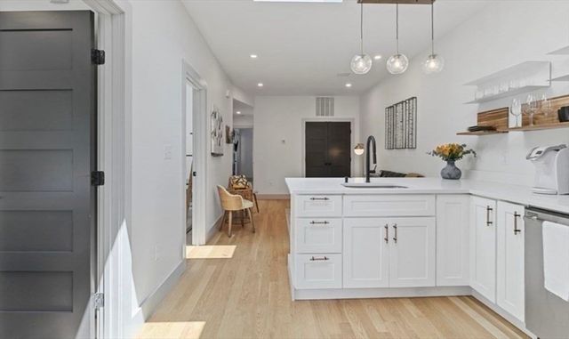 43 Wordsworth St 1, Boston, MA 02128