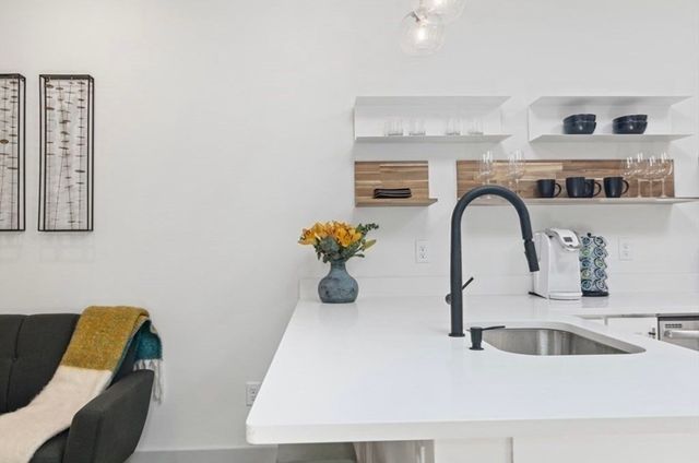 43 Wordsworth St 1, Boston, MA 02128