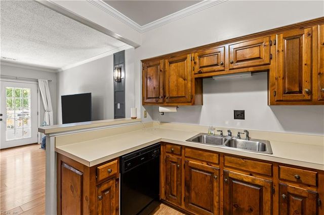 615 Todd TRL, Newport News, VA 23602
