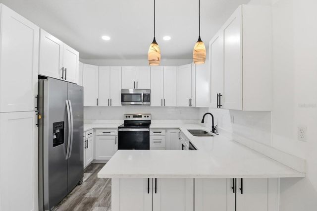 3902 N SUWANEE AVENUE, Tampa, FL 33603