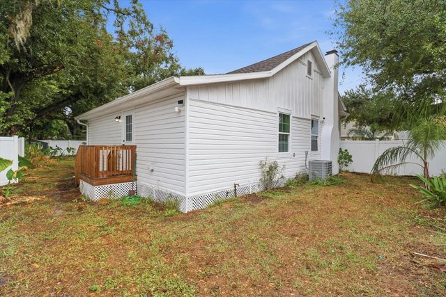 3902 N SUWANEE AVENUE, Tampa, FL 33603