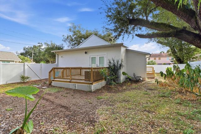 3902 N SUWANEE AVENUE, Tampa, FL 33603