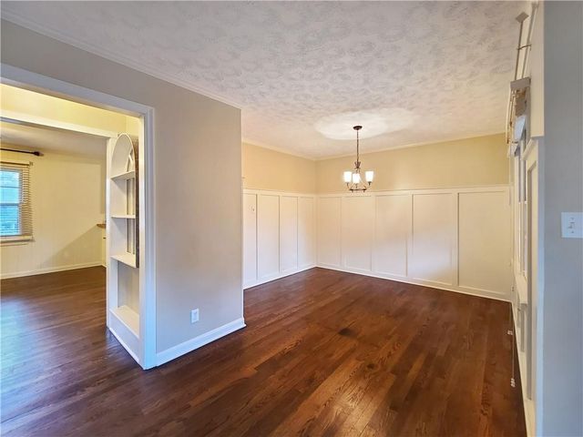 2172 Pawnee SE Drive, Marietta, GA 30067