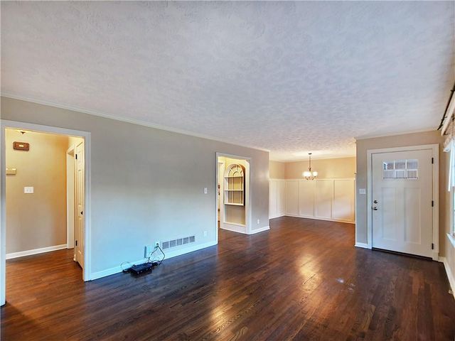 2172 Pawnee SE Drive, Marietta, GA 30067