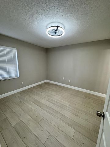 818 E AIRPORT BOULEVARD, Sanford, FL 32773