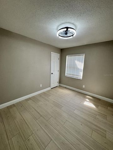 818 E AIRPORT BOULEVARD, Sanford, FL 32773