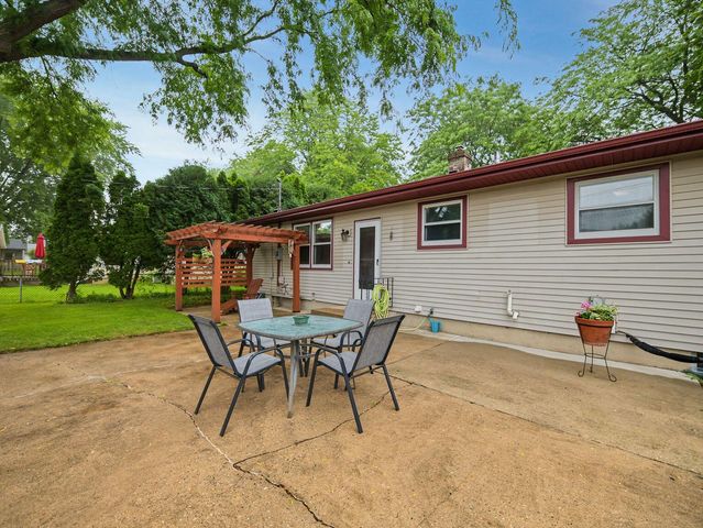 5421 Eastland WAY, Madison, WI 53716