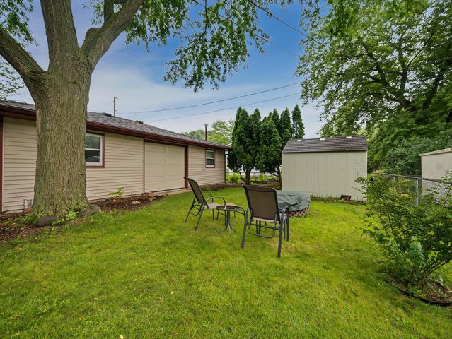 5421 Eastland WAY, Madison, WI 53716