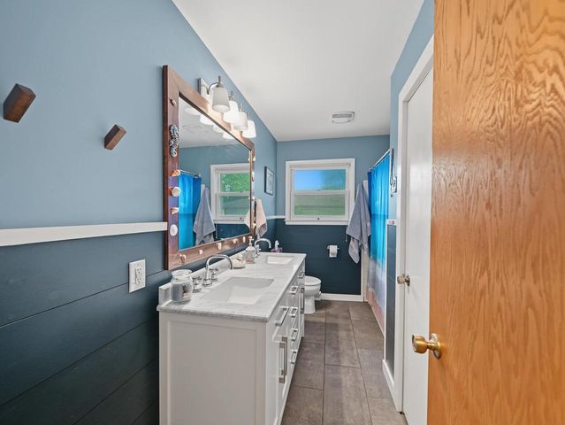 5421 Eastland WAY, Madison, WI 53716