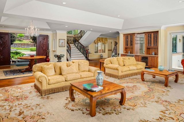 121 Kapihaa Pl, Lanai City, HI 96763