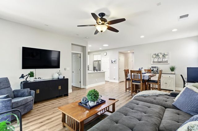 2272 Ellesmere Loop, Roseville, CA 95747