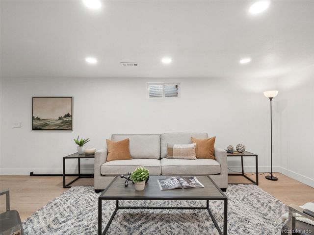 6461 E Cornell Avenue, Denver, CO 80222