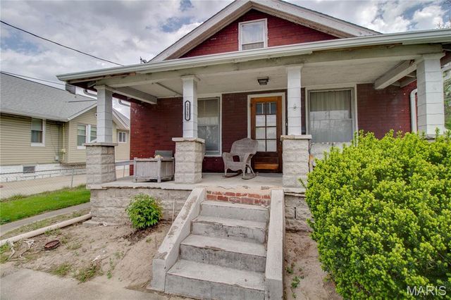 2317 Washington Avenue, Alton, IL 62002
