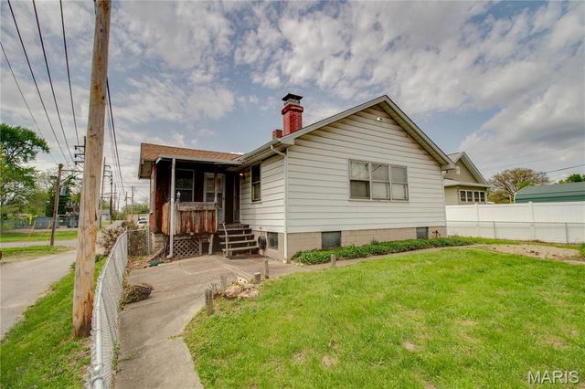 2317 Washington Avenue, Alton, IL 62002