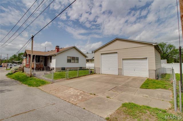 2317 Washington Avenue, Alton, IL 62002