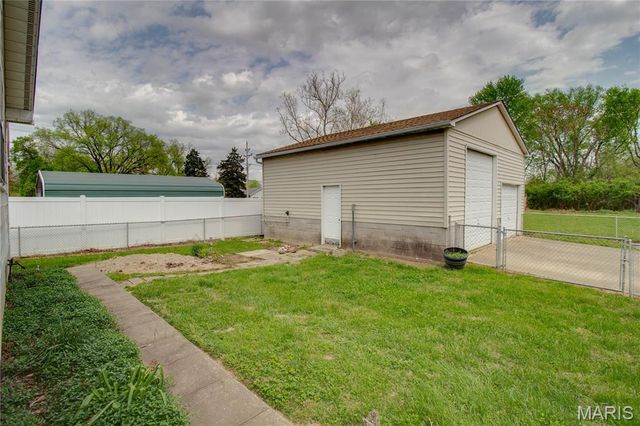 2317 Washington Avenue, Alton, IL 62002
