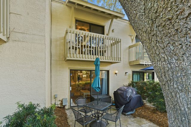 17 Lagoon Rd Apt 24, Hilton Head Island, SC 29928