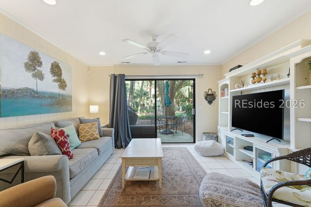 17 Lagoon Rd Apt 24, Hilton Head Island, SC 29928