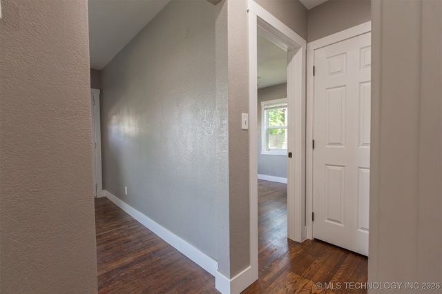 812 N Delaware Place, Tulsa, OK 74110