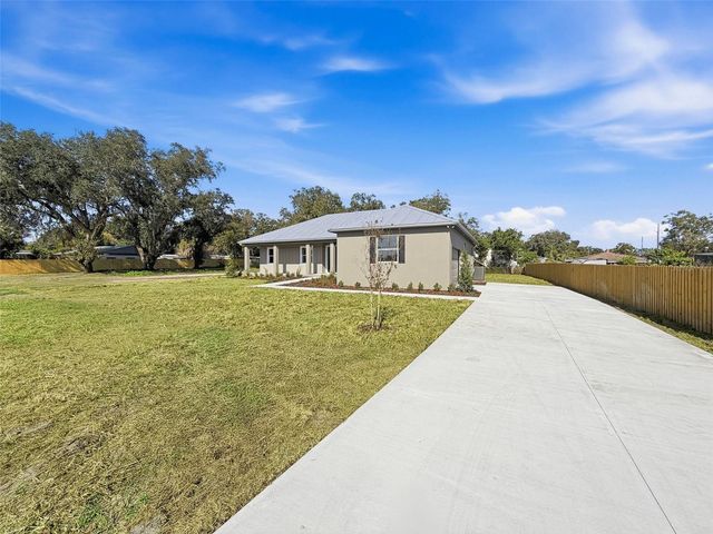 2407 OLD MEDULLA ROAD, Lakeland, FL 33811
