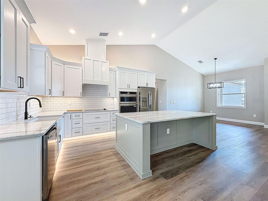 Image 26 of property listing at 2407 OLD MEDULLA ROAD, Lakeland, FL 33811