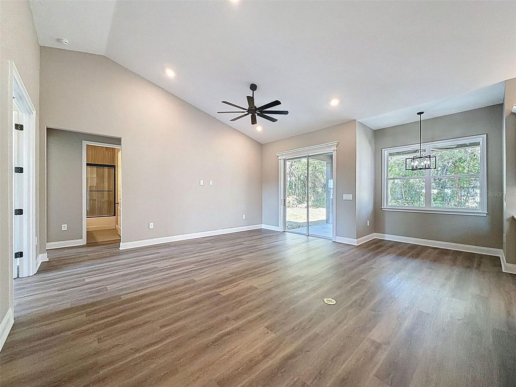 Image 33 of property listing at 2407 OLD MEDULLA ROAD, Lakeland, FL 33811