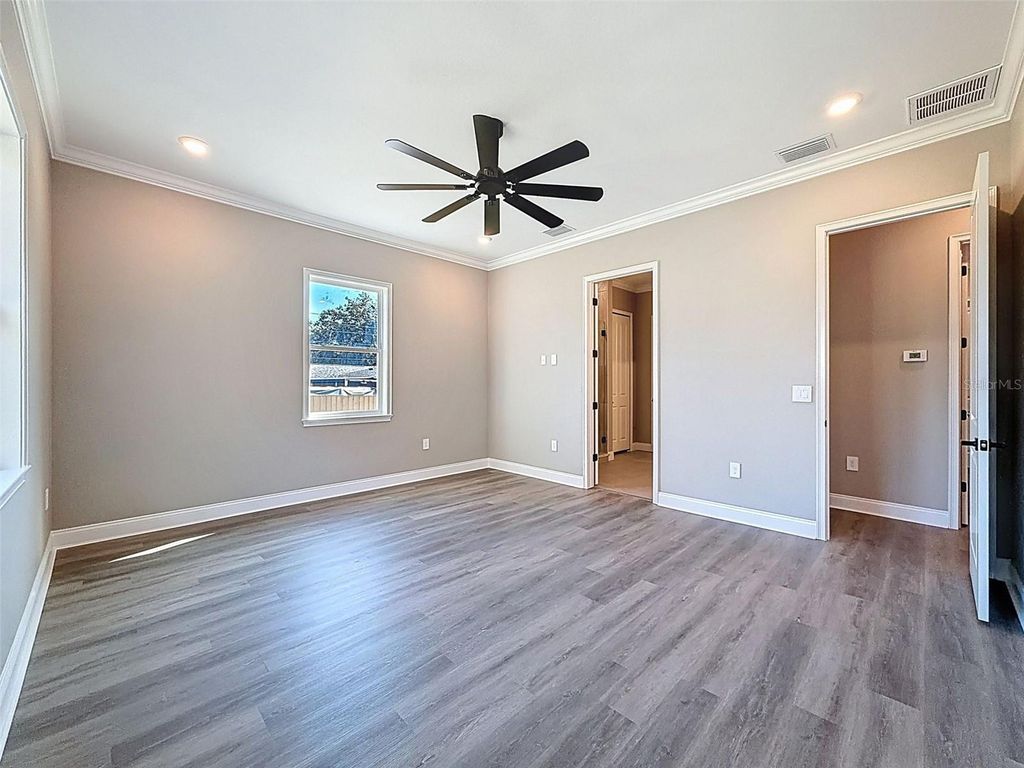 Image 35 of property listing at 2407 OLD MEDULLA ROAD, Lakeland, FL 33811