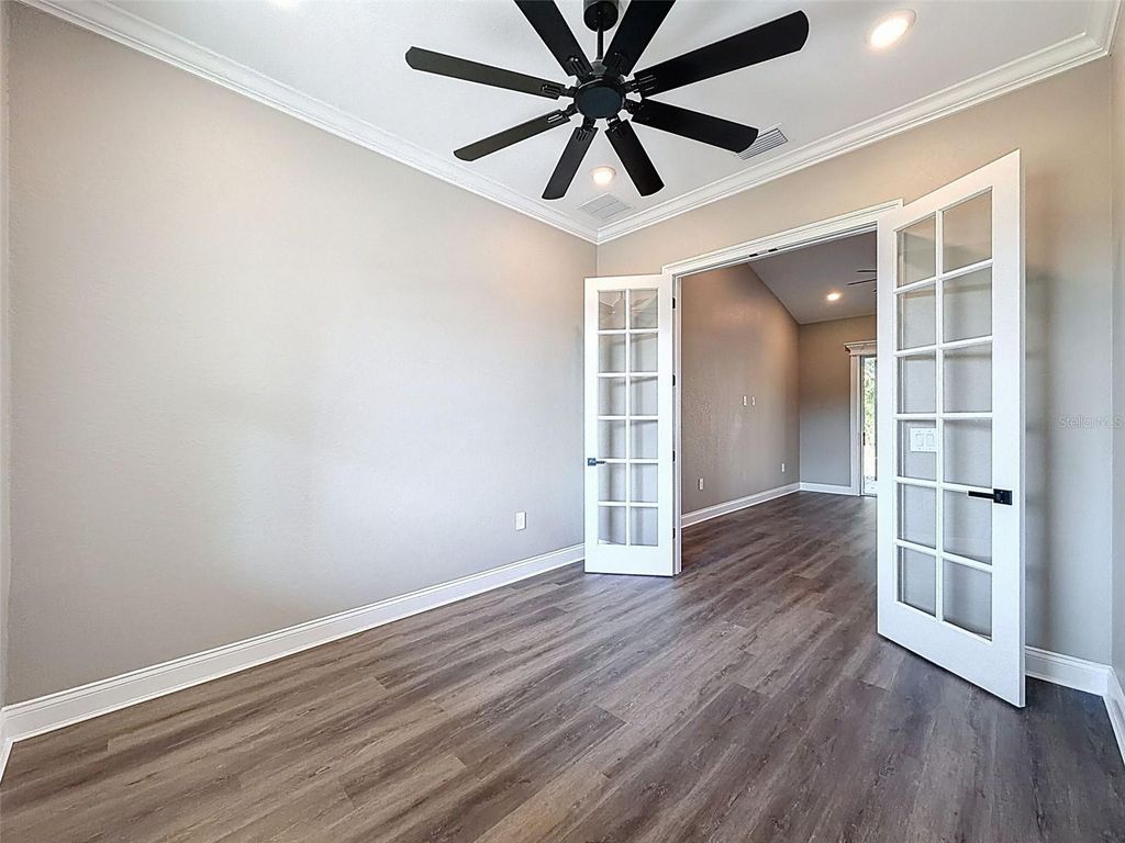 Image 47 of property listing at 2407 OLD MEDULLA ROAD, Lakeland, FL 33811