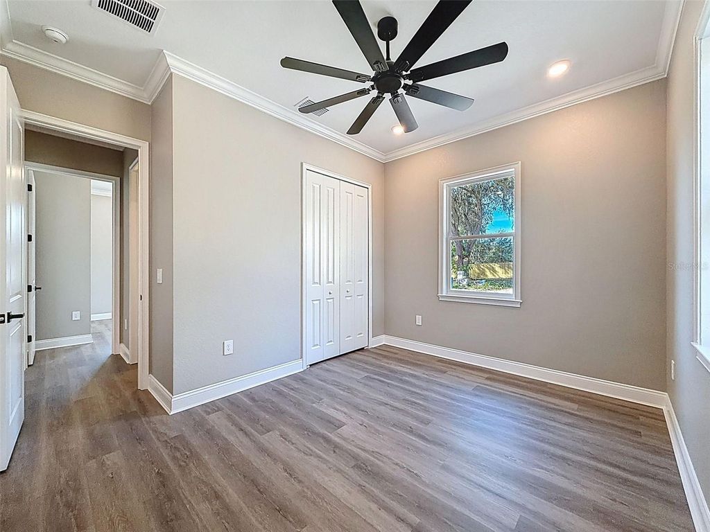 Image 53 of property listing at 2407 OLD MEDULLA ROAD, Lakeland, FL 33811