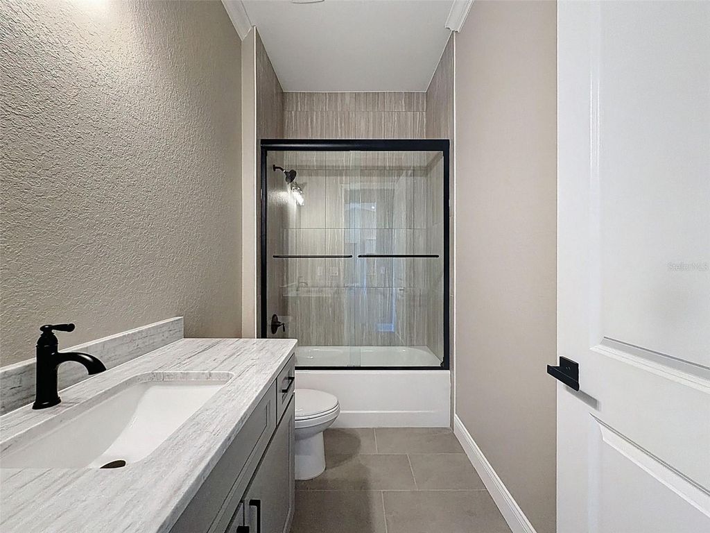 Image 56 of property listing at 2407 OLD MEDULLA ROAD, Lakeland, FL 33811