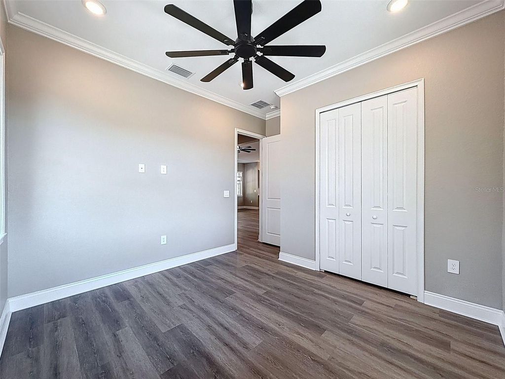 Image 59 of property listing at 2407 OLD MEDULLA ROAD, Lakeland, FL 33811