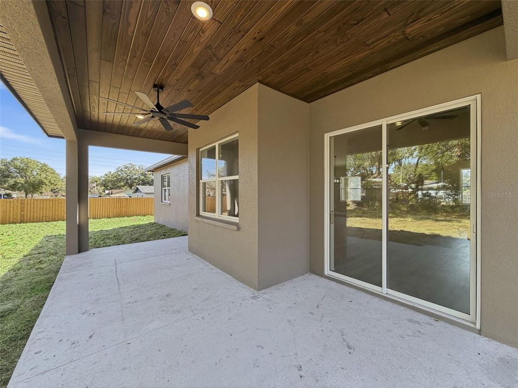 Image 66 of property listing at 2407 OLD MEDULLA ROAD, Lakeland, FL 33811