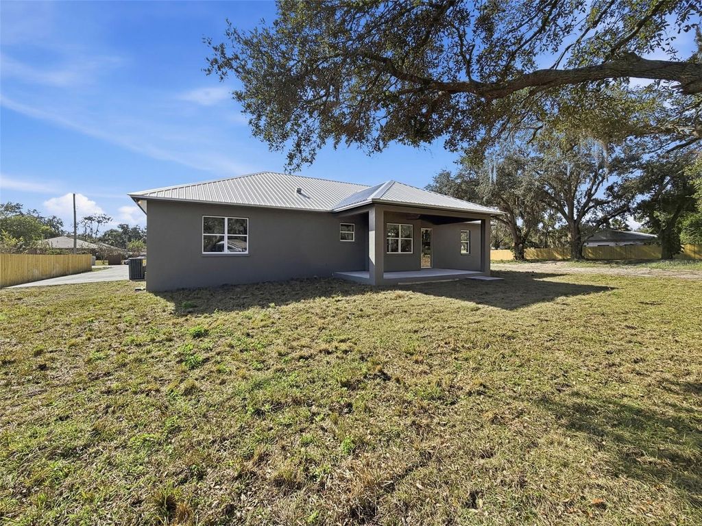 Image 73 of property listing at 2407 OLD MEDULLA ROAD, Lakeland, FL 33811