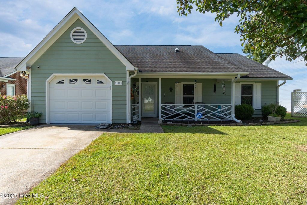 107 S Forest Drive, Havelock, NC 28532