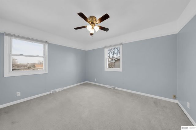 13959 Weir Street, Omaha, NE 68137