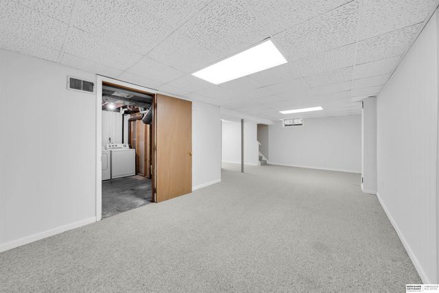 13959 Weir Street, Omaha, NE 68137