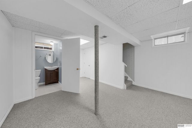 13959 Weir Street, Omaha, NE 68137